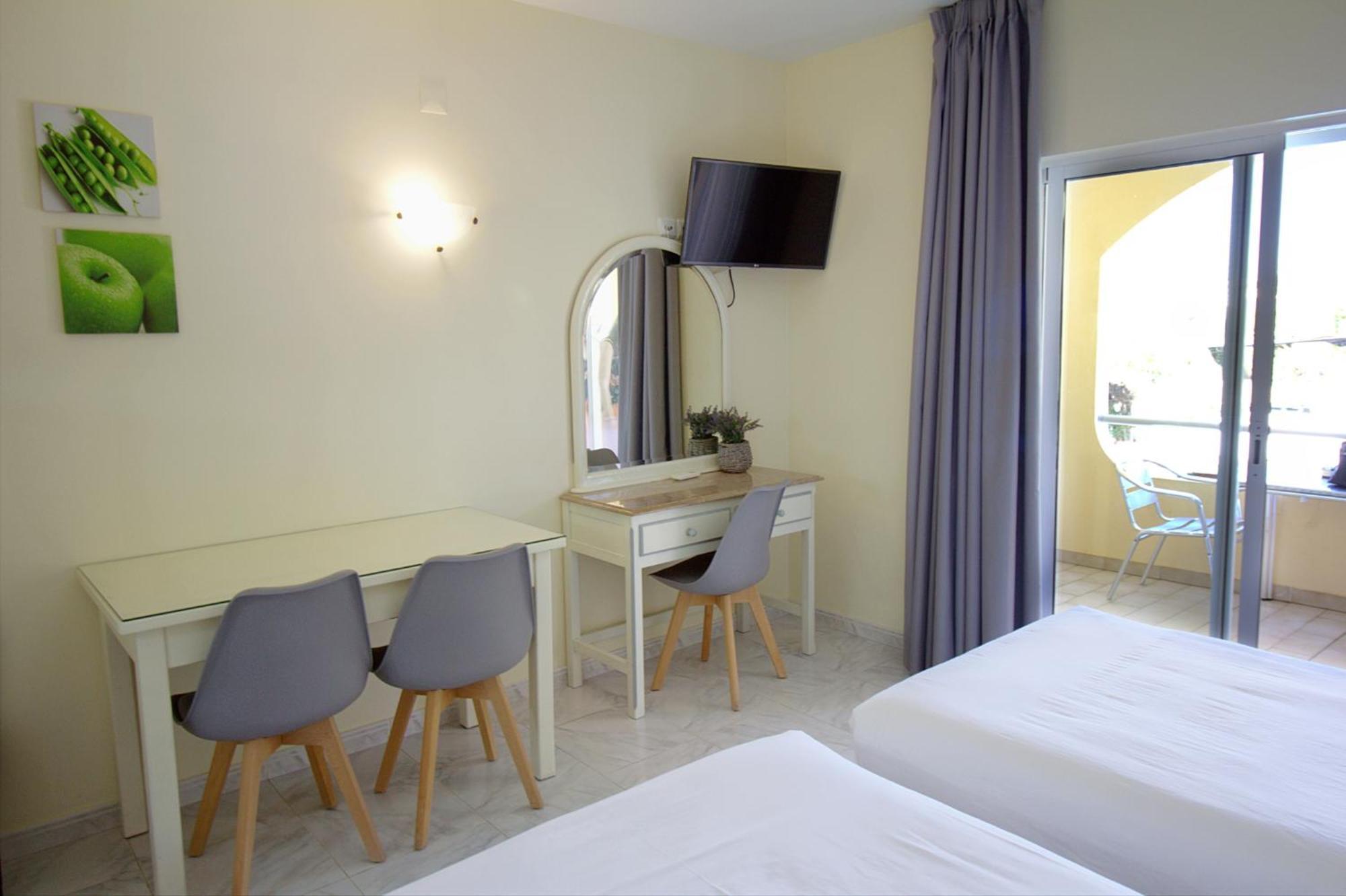 Wot Algarve Hotell Almancil Exteriör bild